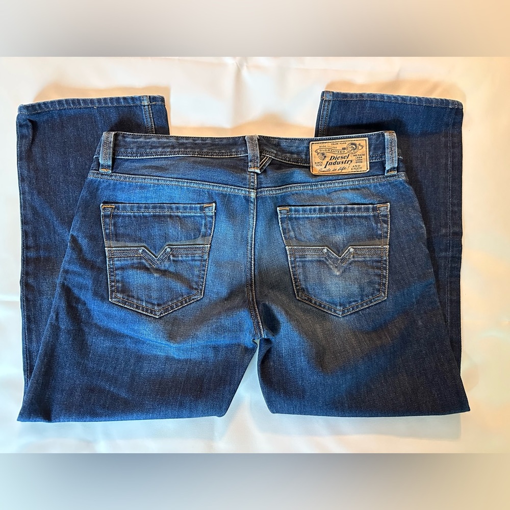 Diesel Larkee button fly premium denim jeans men’s size W32 x L30